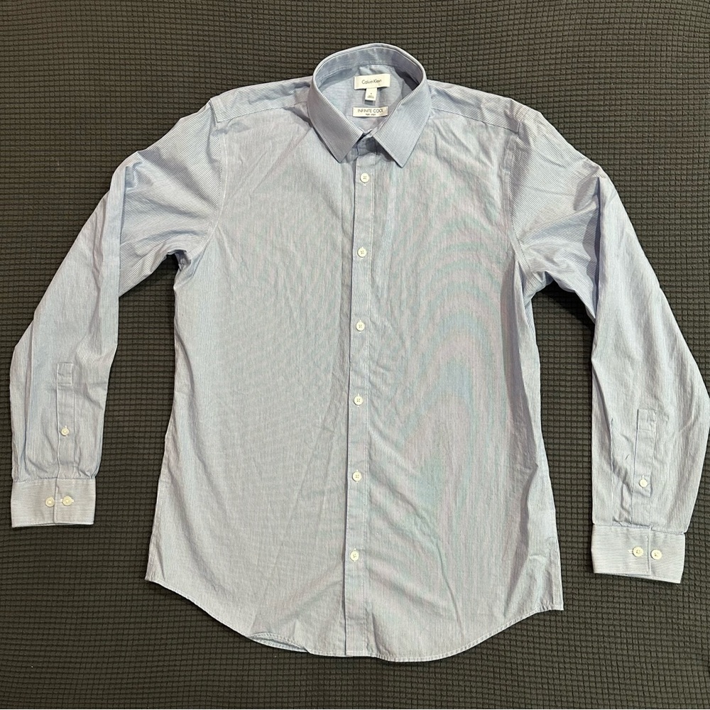 Calvin Klein Infinite Cool Blue Stripe Non Iron Dress Shirt Small